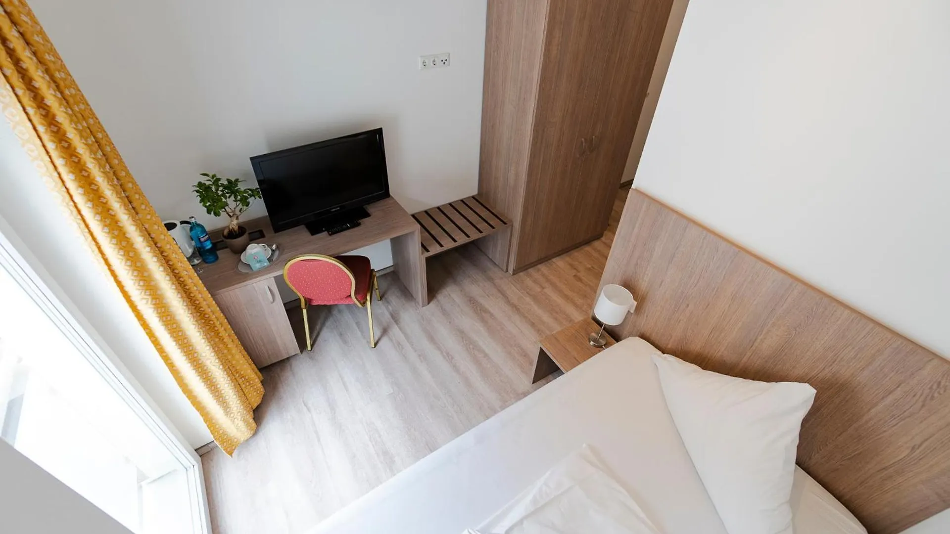 Hotel Luna Sleeping Buttenwiesen
